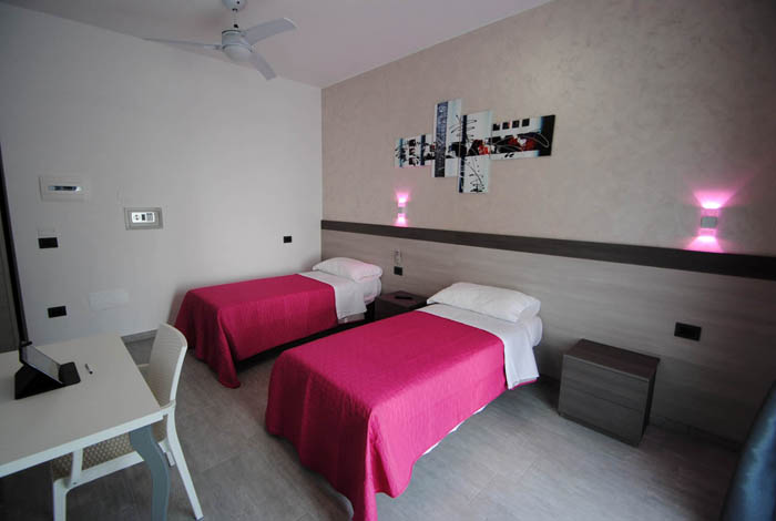 NOVO Motel Tortoreto (Teramo) NOVO Motel Tortoreto (Teramo)